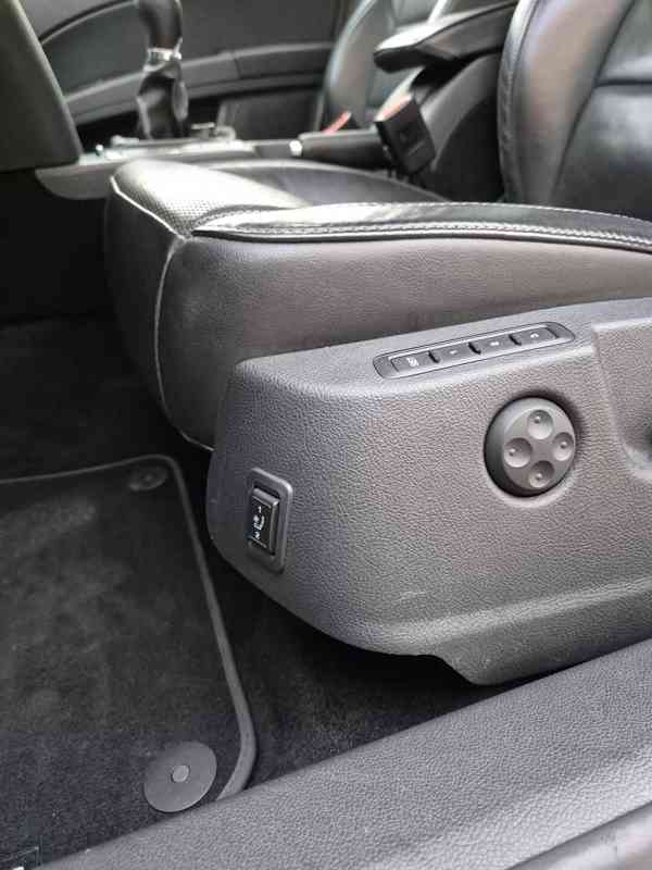 Škoda Superb 2 combi facelift 2.0 TDI manuál - foto 15
