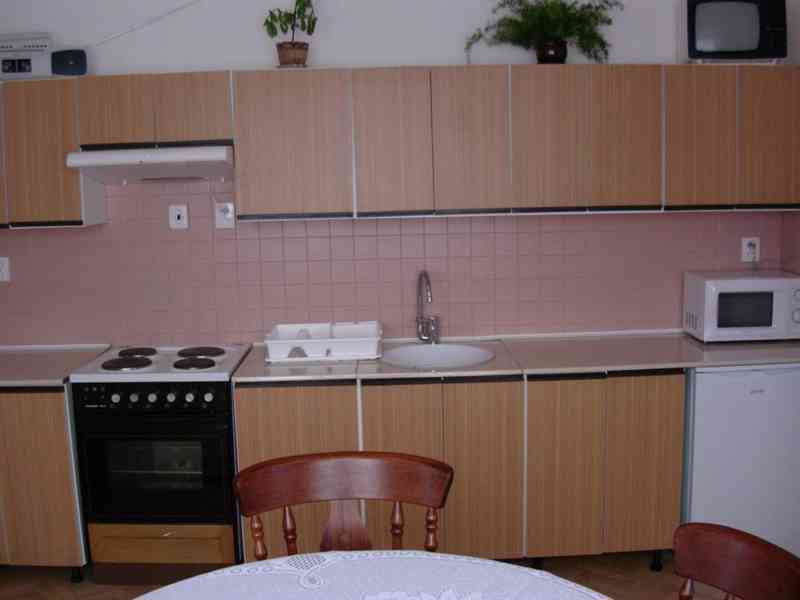 Pronájem bytu 1+1 v rodinném domě ve Frenštátě pod Radhoštěm - foto 2