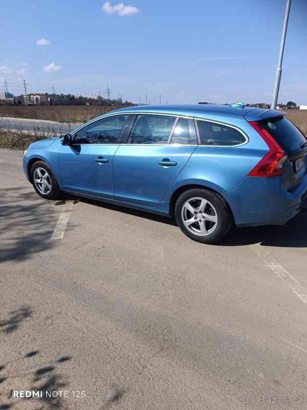 Volvo V60 2,0 - foto 10