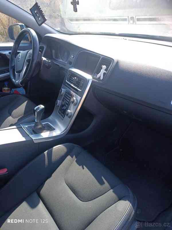 Volvo V60 2,0 - foto 20