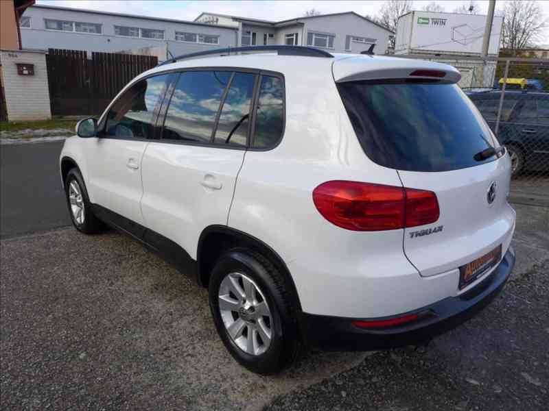 Volkswagen Tiguan 2,0 TDI 4x4, 1.MAJ - foto 4