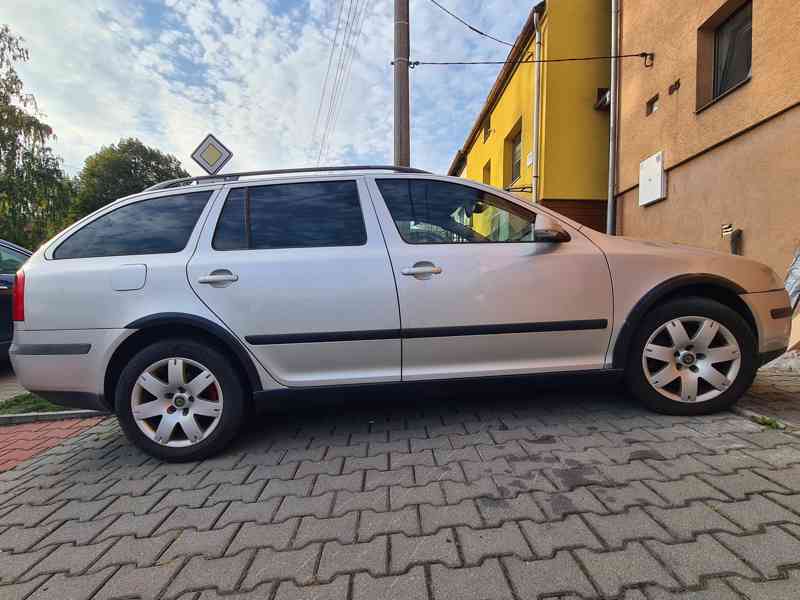 Plastové prahy Škoda Octavia 2 2004-2012 - foto 3