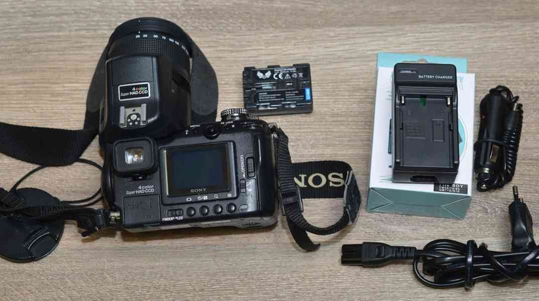 SONY Cyber-Shot DSC-F828 Prof. *8Mpix *7x O. Zoom - foto 3
