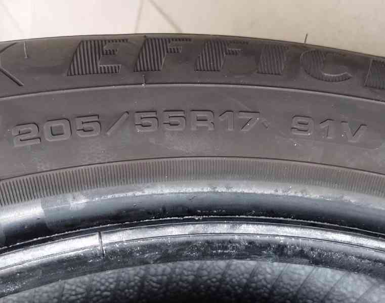 Prodám 4 letní pneumatiky Goodyear EfficientGrip Performance - foto 4