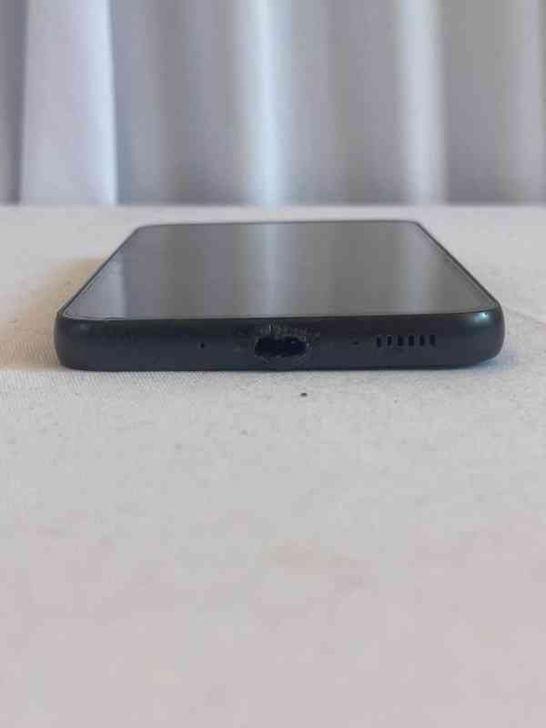 Samsung Galaxy A55 5G – funkční, rozbitý USB-C port, pras... - foto 4