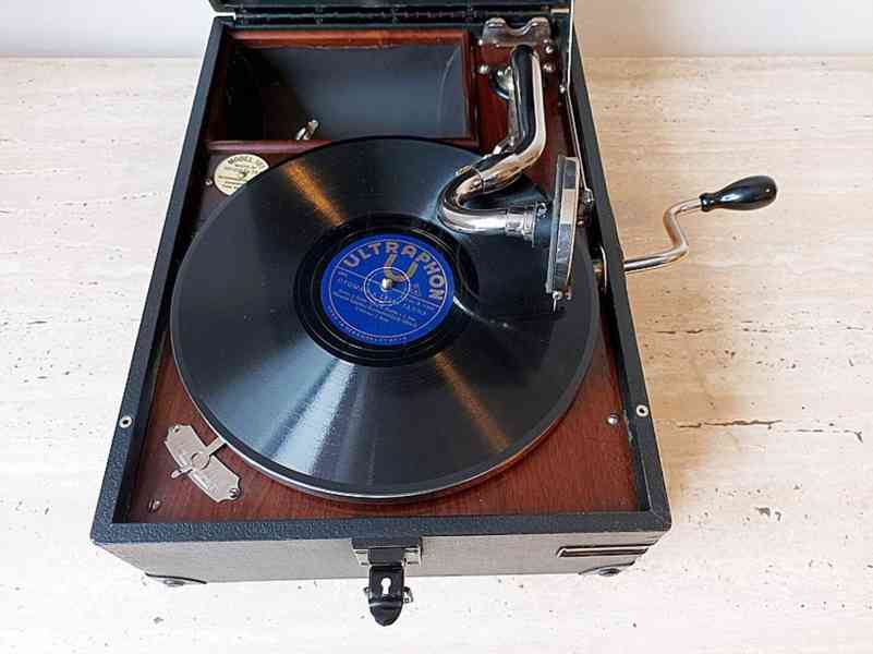 His Master’ Voice – starožitný gramofon na kliku z roku 1925 - foto 2