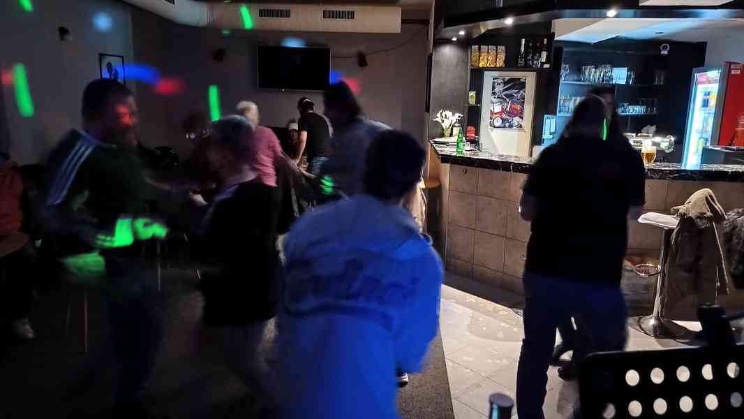 Živá hudba (večírky, svatby, oslavy) - foto 9