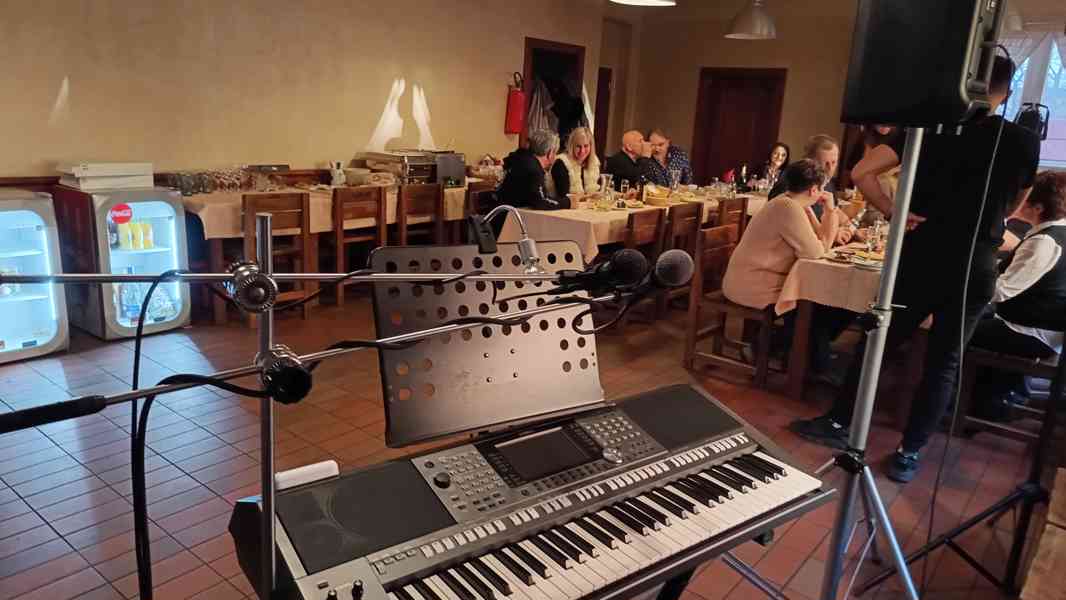 Živá hudba (večírky, svatby, oslavy) - foto 7
