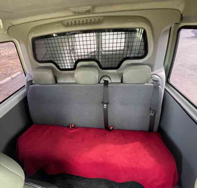 Opel Movano 2.5 DCi, L2H2, 6 míst - foto 17