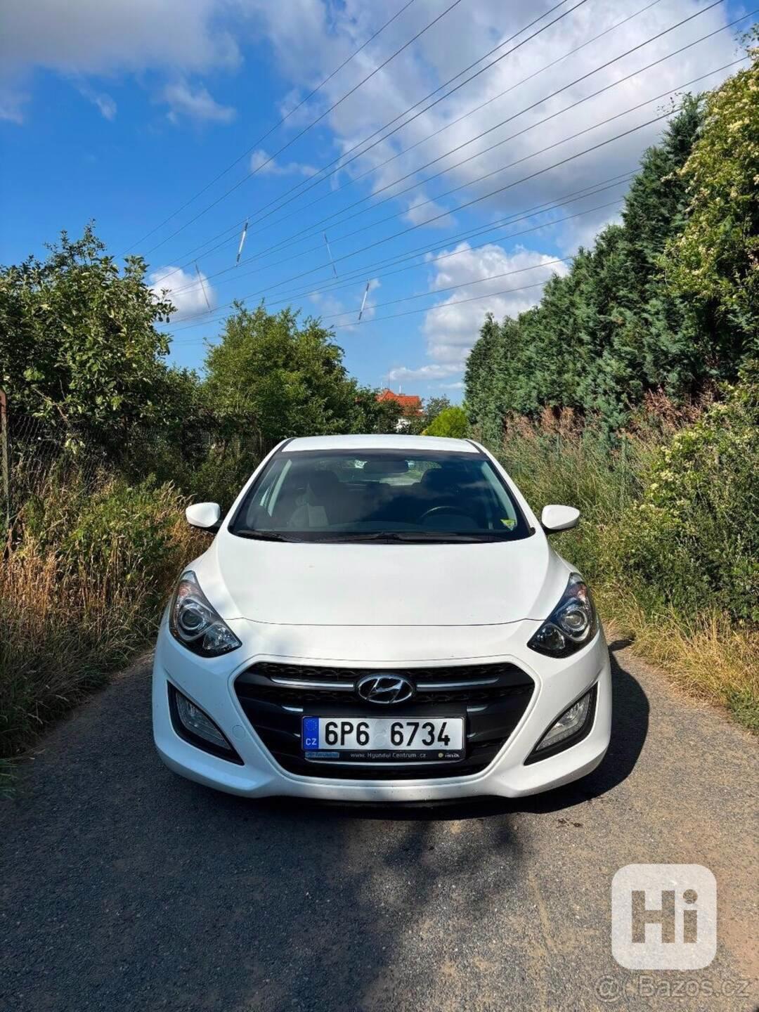 Hyundai i30 1,6   MPI 88 kW | r. v. 2015 - foto 1