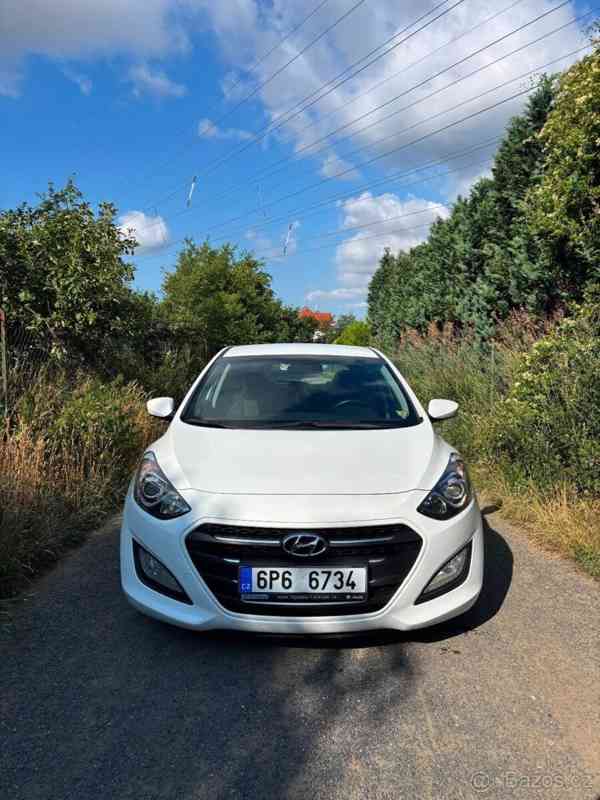 Hyundai i30 1,6   MPI 88 kW | r. v. 2015 - foto 1