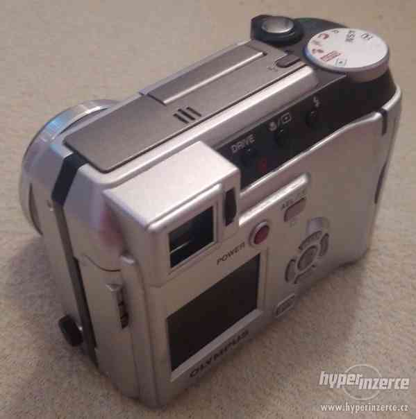 Digitální fotoaparát Olympus C-700 - k opravě nebo na ND. - foto 2