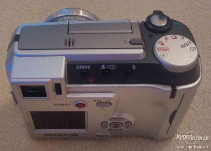 Digitální fotoaparát Olympus C-700 - k opravě nebo na ND. - foto 6