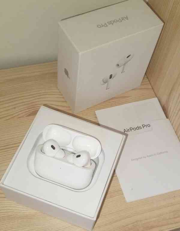 AirPods Pro (2nd generation)