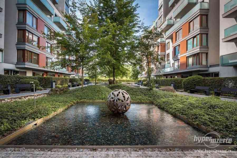 Prodej bytu 2+kk, Rohanské nábřeží, Praha 8 Karlín bez provi - foto 10