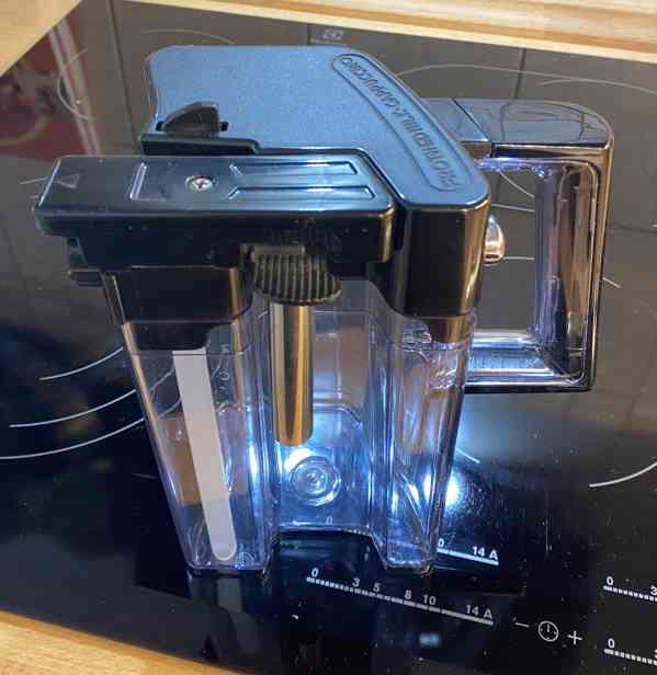 Kávovar DeLonghi ESAM3500.S na náhradní díly  - foto 7