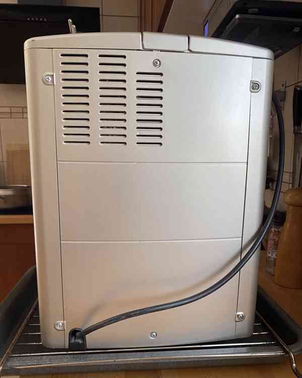 Kávovar DeLonghi ESAM3500.S na náhradní díly  - foto 4