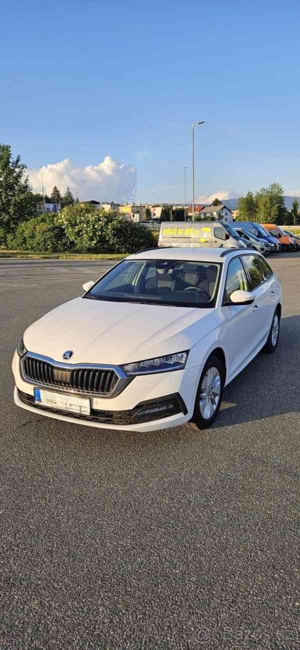 Škoda Octavia 2,0   TDI DSG, 2023, TOP STAV - foto 4