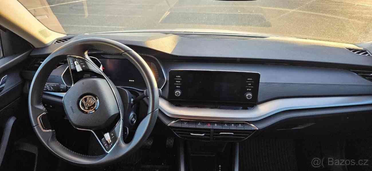 Škoda Octavia 2,0   TDI DSG, 2023, TOP STAV - foto 12