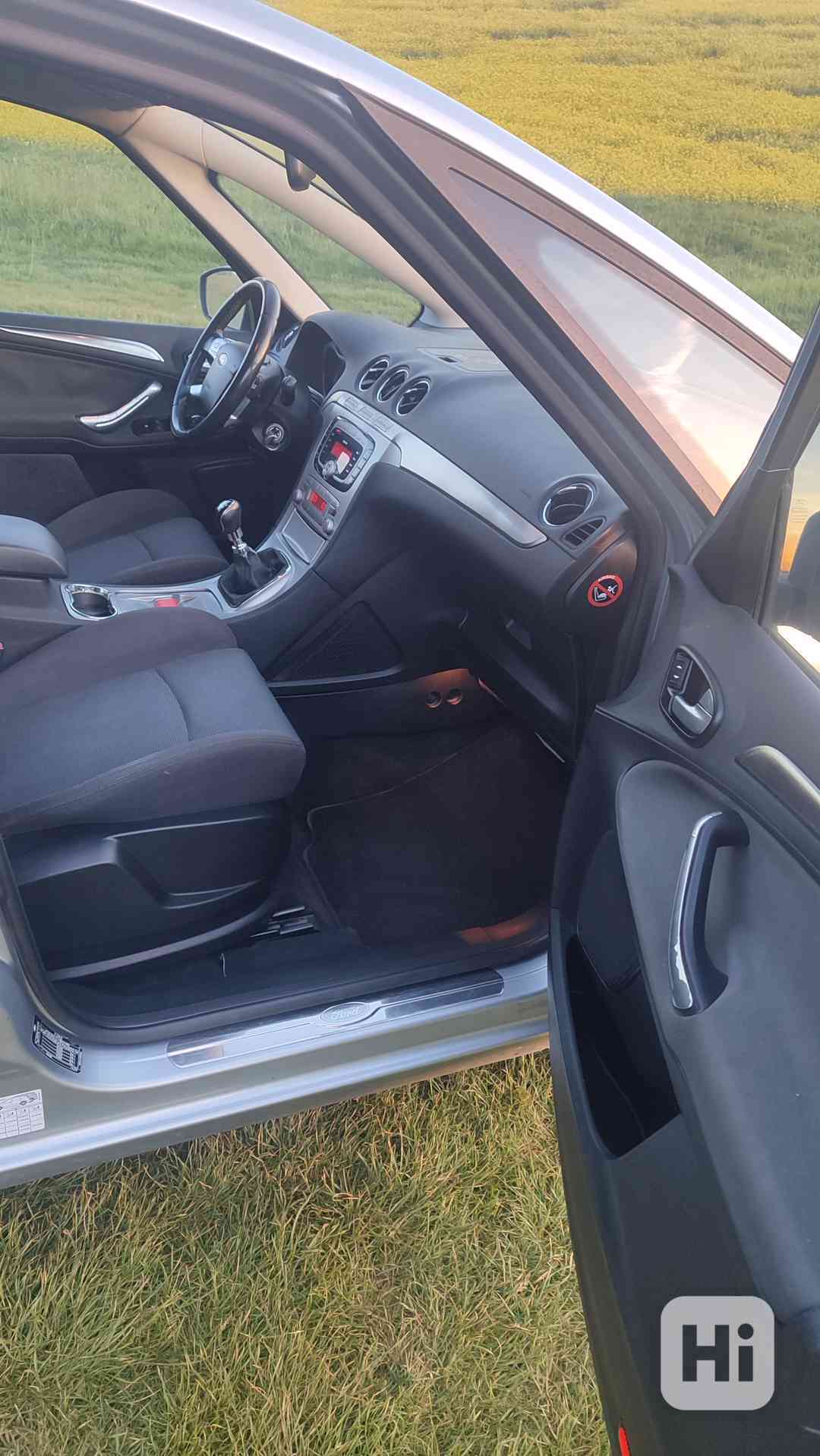 Auto - foto 1
