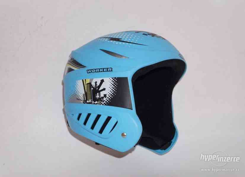 Skoro nová dětská lyžařská helma XS přilba na Snowboard. - foto 1