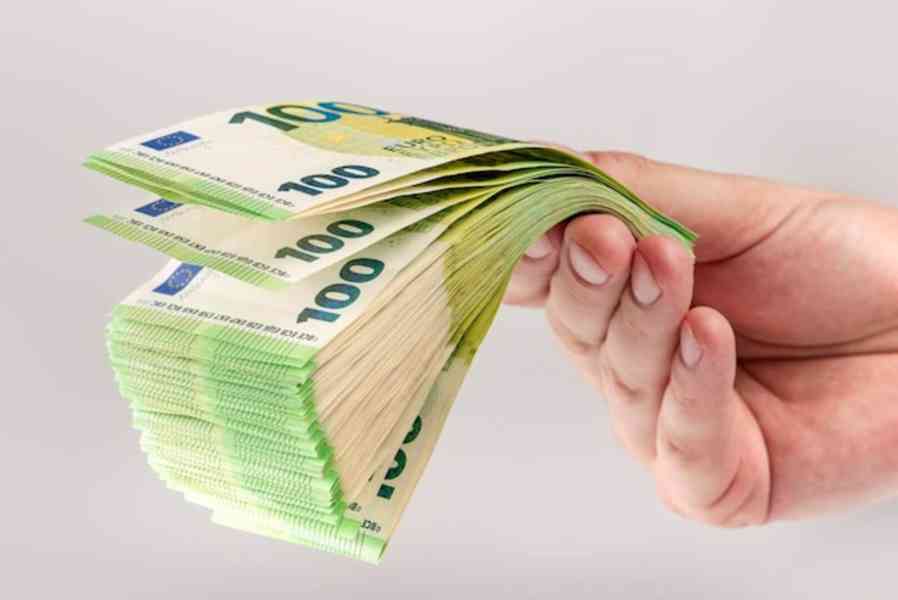 Potřebujete investici nebo velkou půjčku od 15 milionu Kč - foto 1