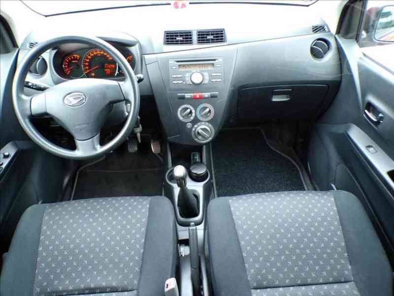 Daihatsu Cuore 1,0 i 1.MAJITEL,KLIMATIZACE - foto 5