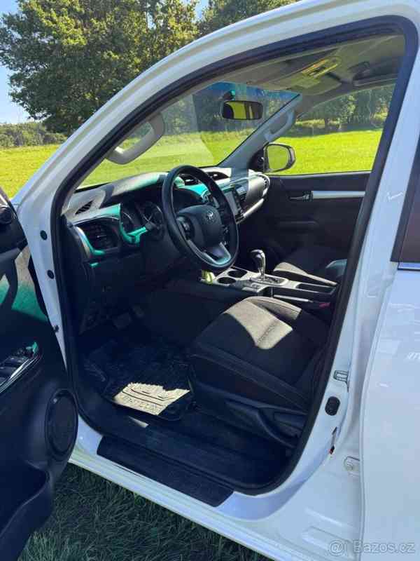 Toyota Hilux 2,8   D 150 kW aut.,CZ,1. maj., záru - foto 6