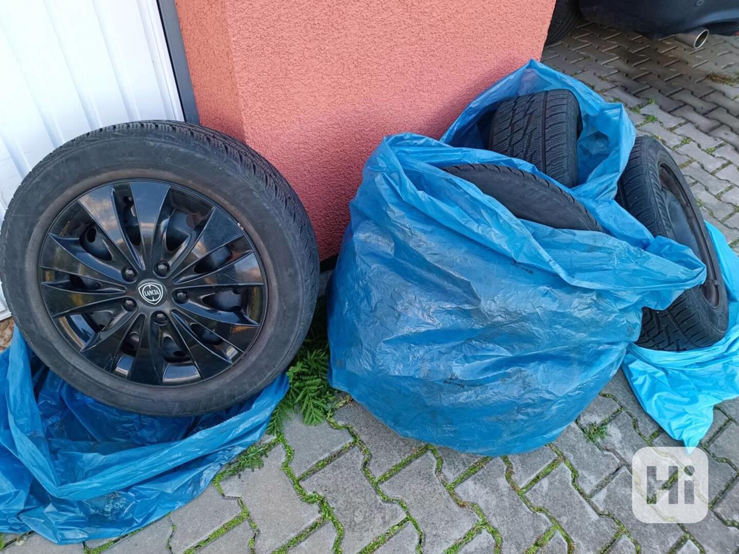 Komplet kola 7Jx16 4x98 ET31 se zimní pneu 205/55 R16 - foto 1