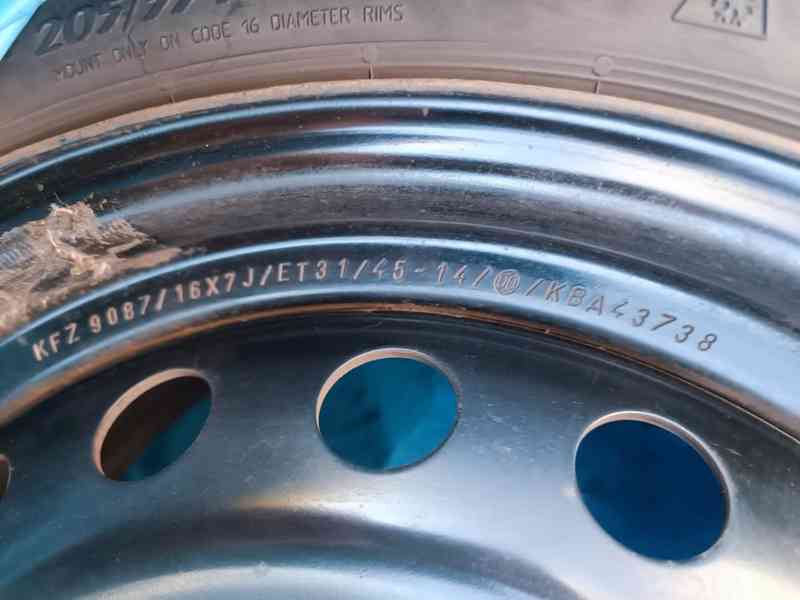Komplet kola 7Jx16 4x98 ET31 se zimní pneu 205/55 R16 - foto 3