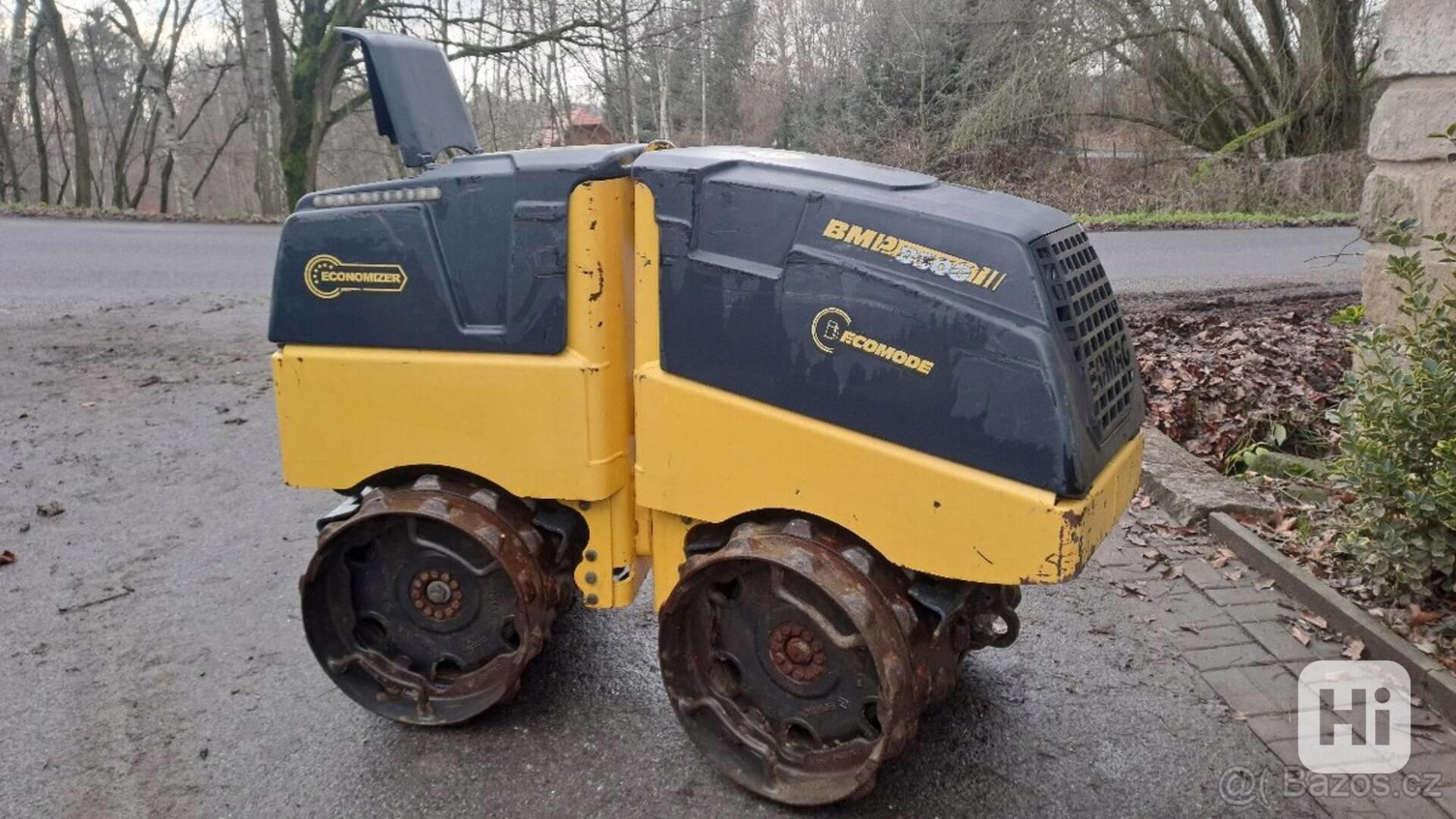 JEŽKOVÝ VÁLEC BOMAG BMP 8500 - 2016  - foto 1