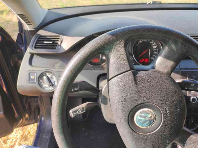 VW PASSAT 2.0 TDi 103kW r.v.2005 - foto 14
