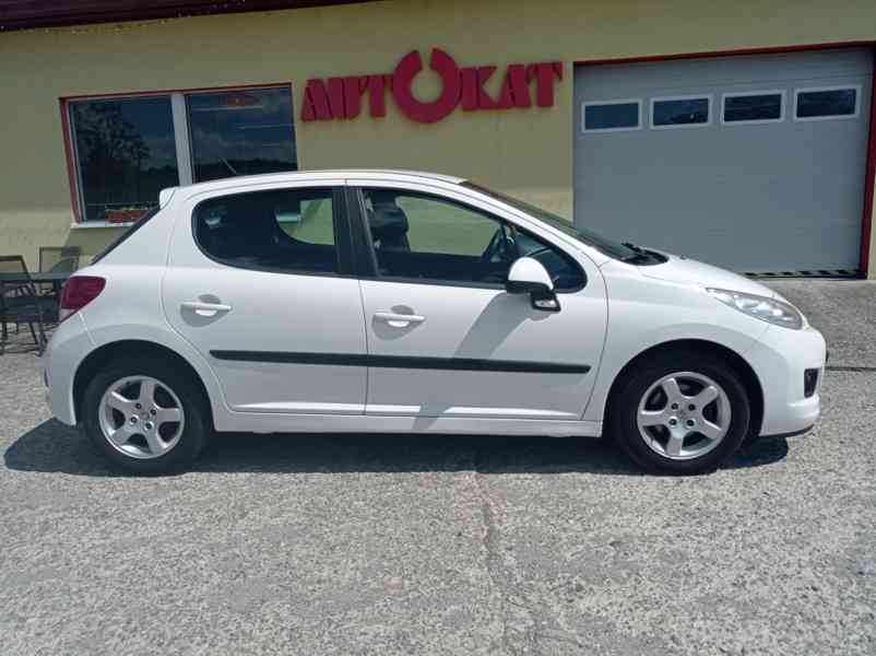Peugeot 207 1.4i LPG/Klima/1Maj/Bez koroze  - foto 2