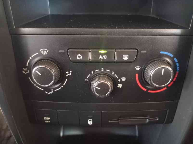 Peugeot 207 1.4i LPG/Klima/1Maj/Bez koroze  - foto 18
