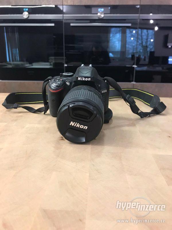 Nikon D5200 s kompletním příslušenstvím - foto 1