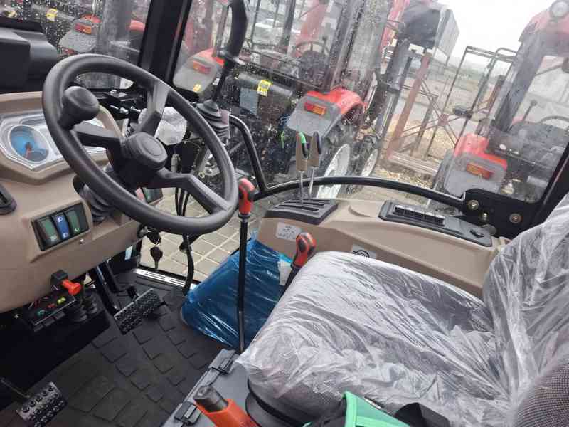 Traktor Tauros TE254c 4x4 (až 25 koní) - foto 2
