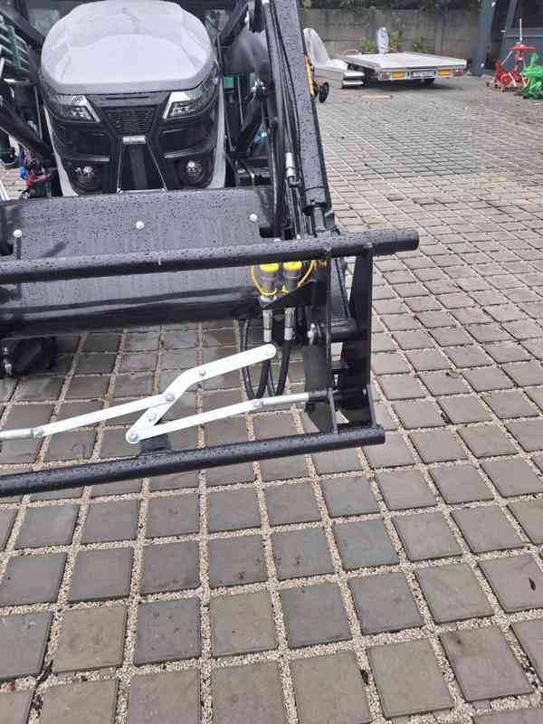 Traktor Tauros TE254c 4x4 (až 25 koní) - foto 5