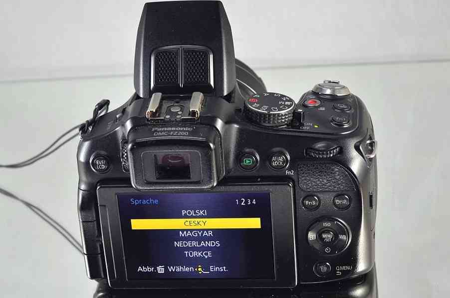 Panasonic Lumix DMC-FZ200 *12,1 MPix*Full HDV*BAG* - foto 8