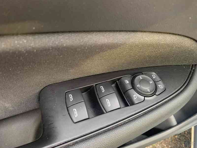 Opel Insignia 2,0   CDTI, STK do 5/28, zimní pneu - foto 8