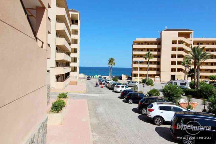 Apartmán s výhledem na moře 50m od pláže v letovisku Cabo Ce - foto 3