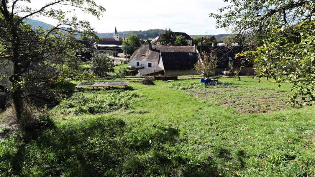 Prodej stodoly se stavebním pozemkem v Buděticích  - foto 3