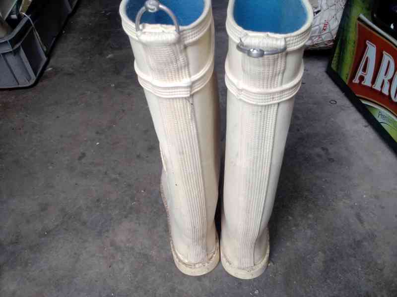 Bílé holinky - foto 5