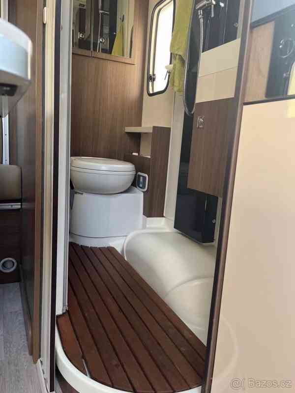 Ostatní Obytný automobil Chausson 500 - foto 8