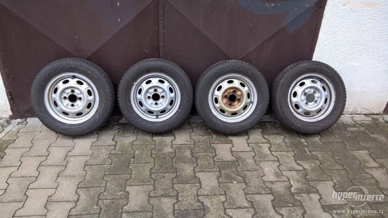 4x zimní pneu Nokian WR D3 165/70 R13 - foto 1