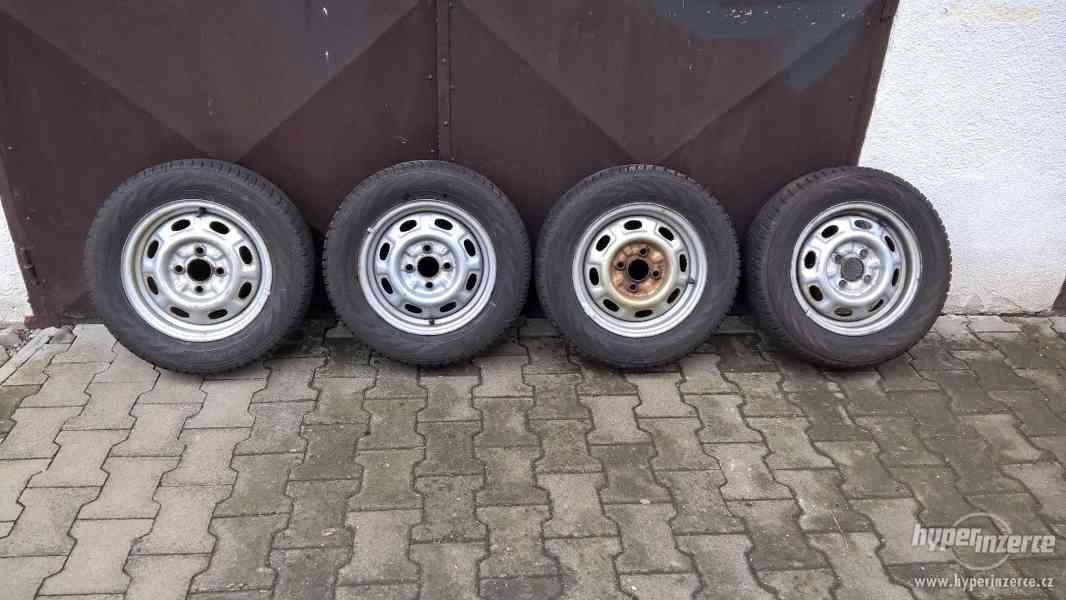 4x zimní pneu Nokian WR D3 165/70 R13 - foto 1
