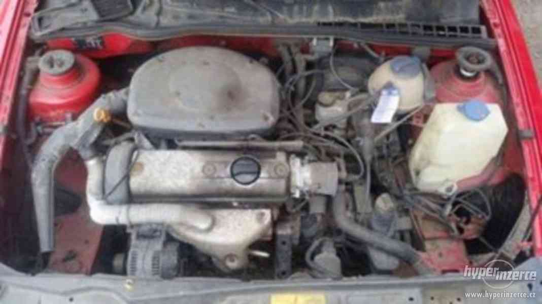 Vw Polo 1.6 55kw r.v 1998 - foto 8