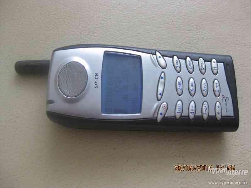 Bosch 909 DUAL S - historické telefony z r.2000 od 150,-Kč - foto 10