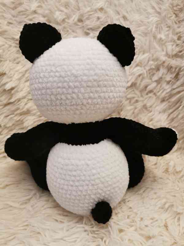 Ručně háčkovaná panda  - foto 3