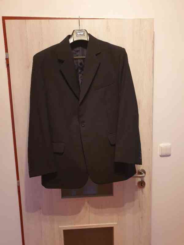Pánský oblek BANDI velikost 54/182 černý s jemnými proužky - foto 2