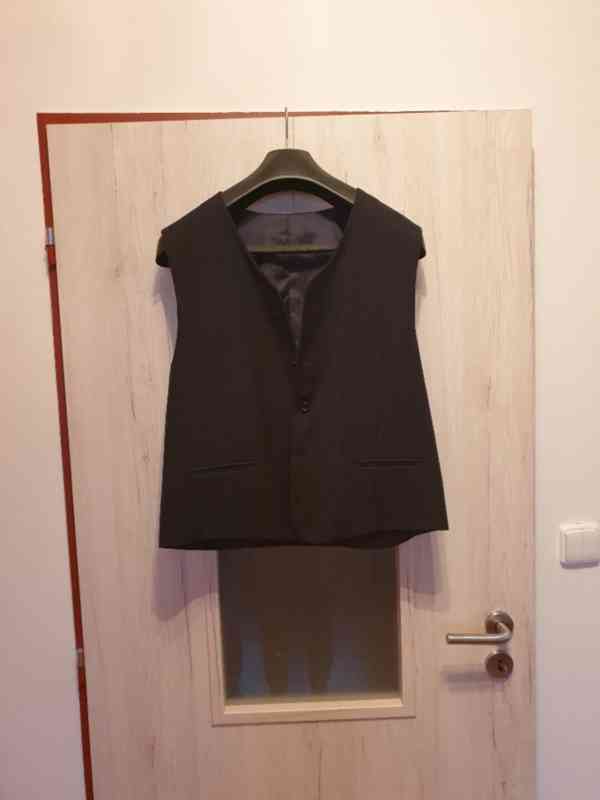 Pánský oblek BANDI velikost 54/182 černý s jemnými proužky - foto 3